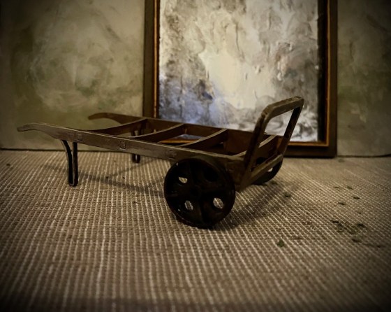trolley2